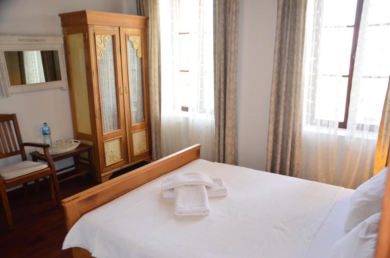 Aliye Hanim Hotel Ayvalı Esterno foto