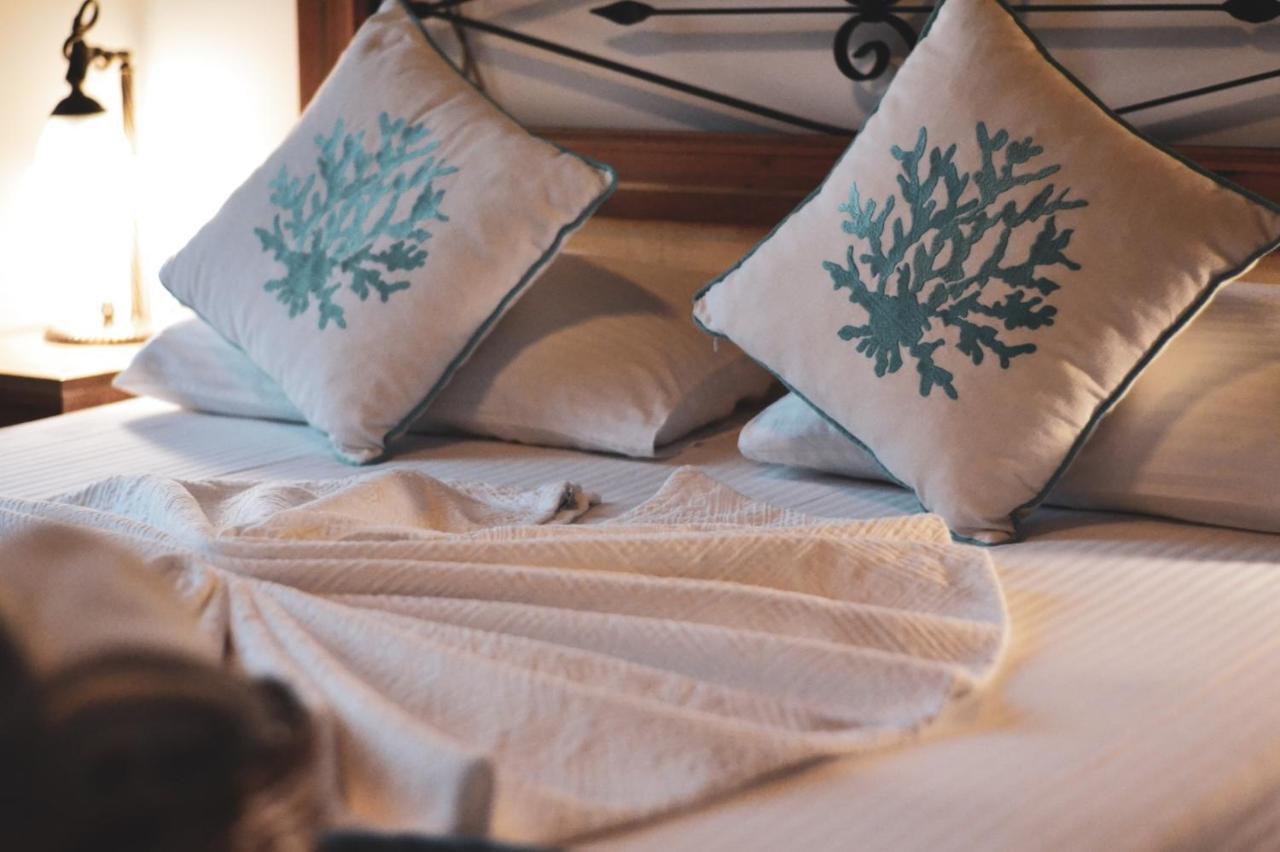 Aliye Hanim Hotel Ayvalı Esterno foto